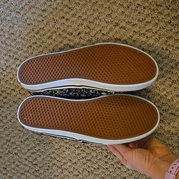 Vans runners - Picture 2 of 3